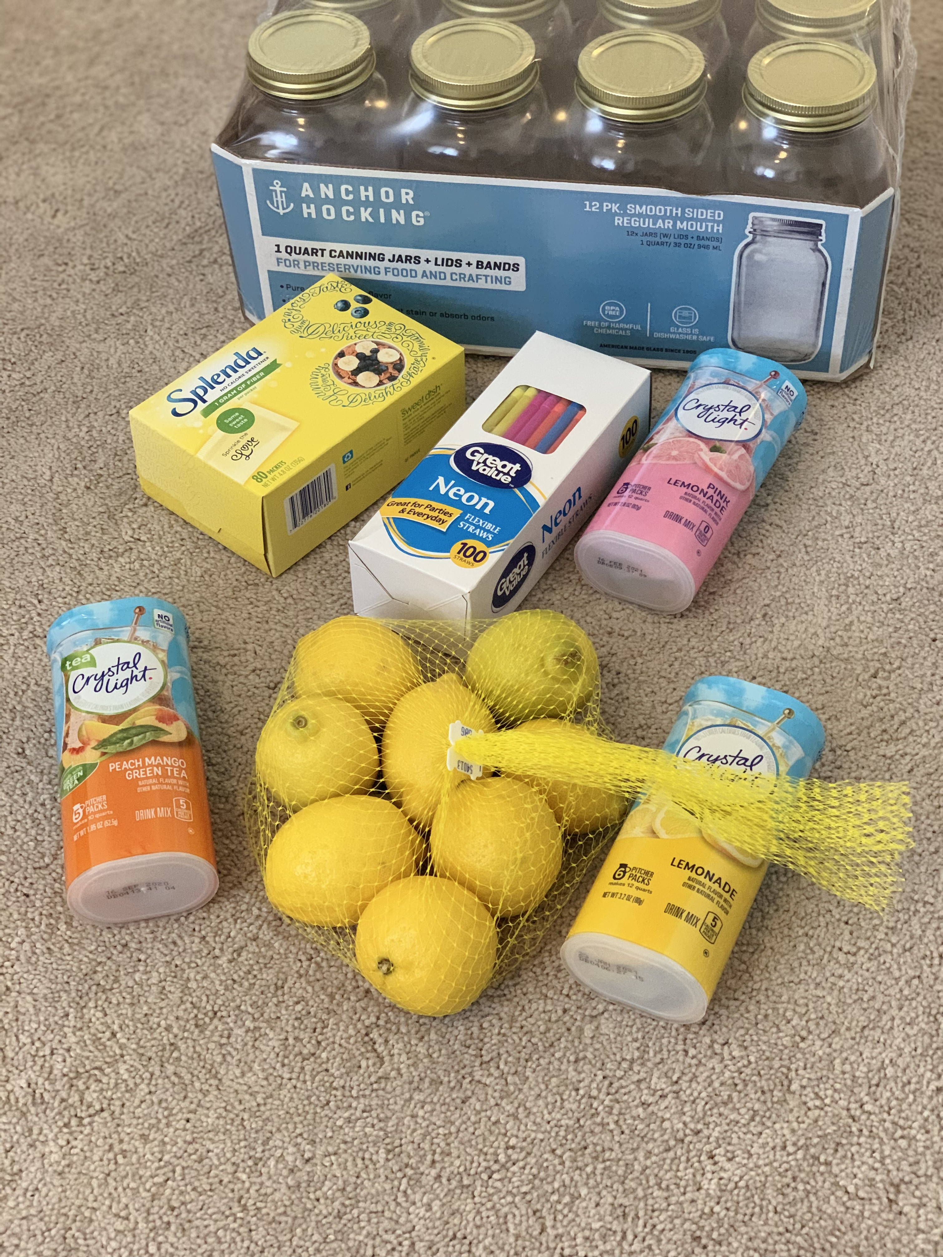 Finished lemonade mason jar gifts.