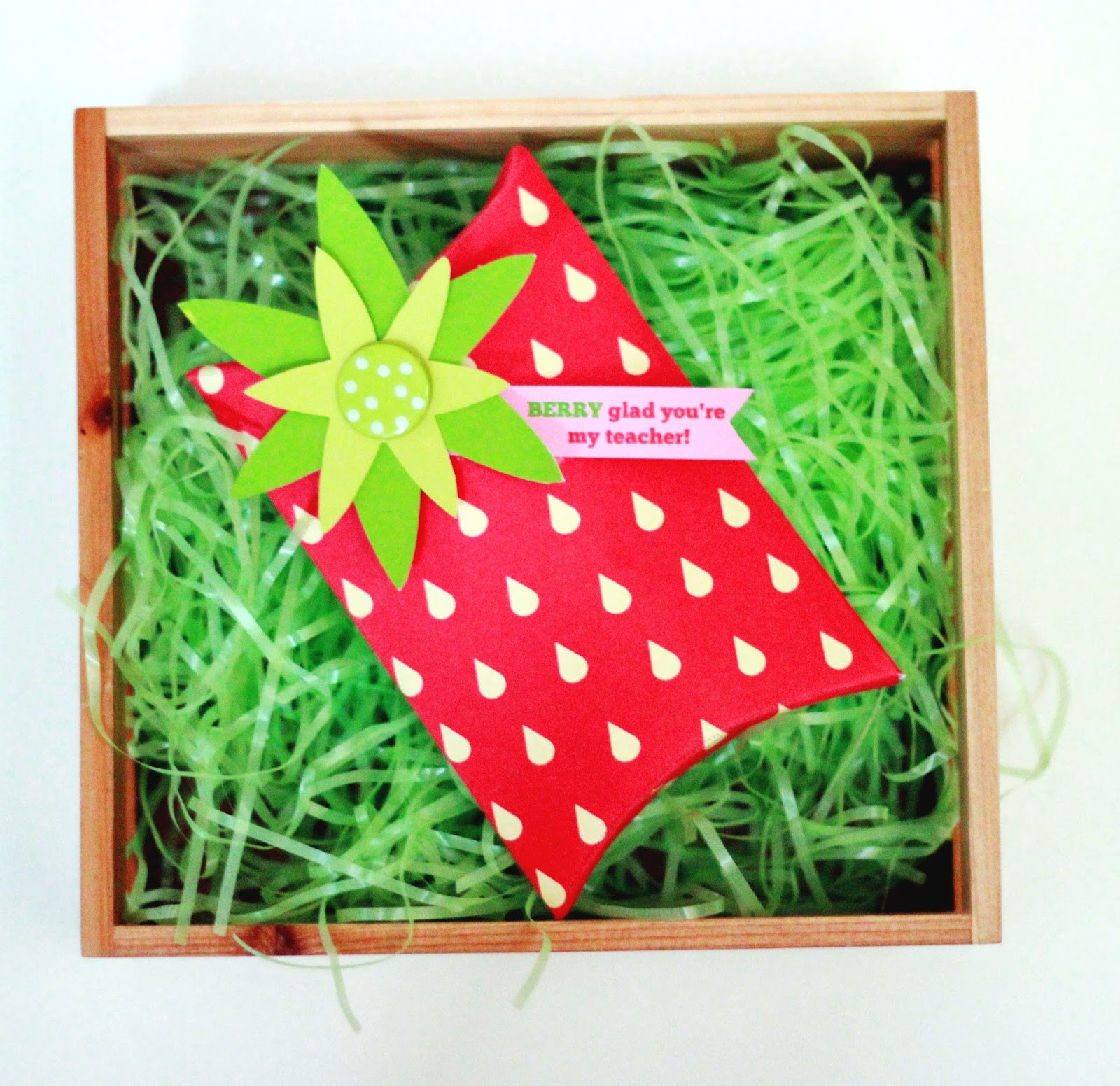Finished strawberry candy boxes