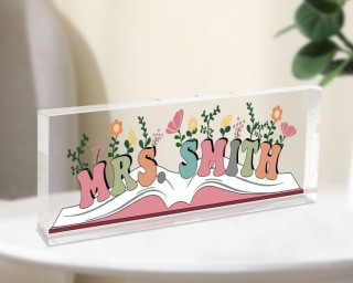 Personalized teacher name plate